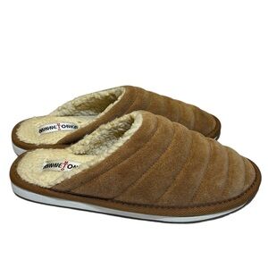Minnetonka Quilted Scuff Slippers | Women's Size 11